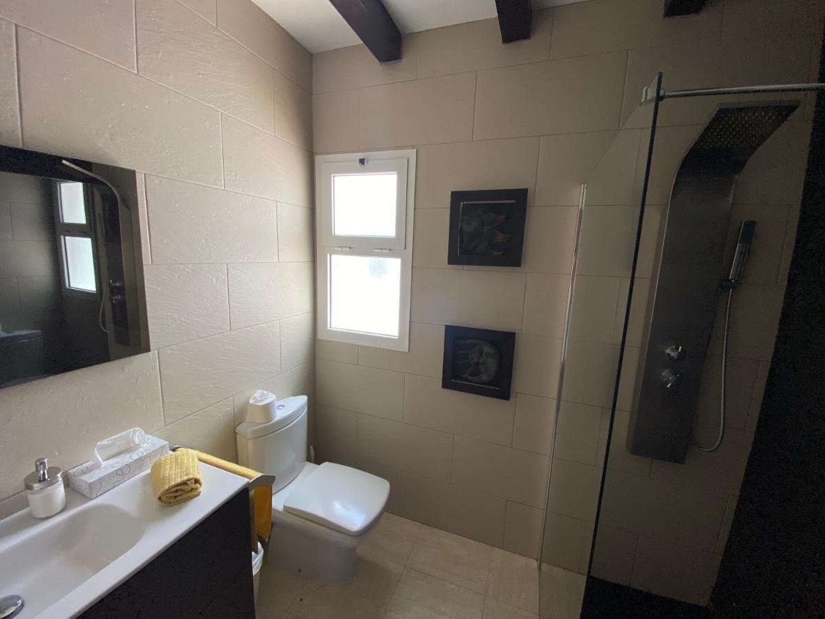 Mivida Hotel San Bartolome  Ngoại thất bức ảnh